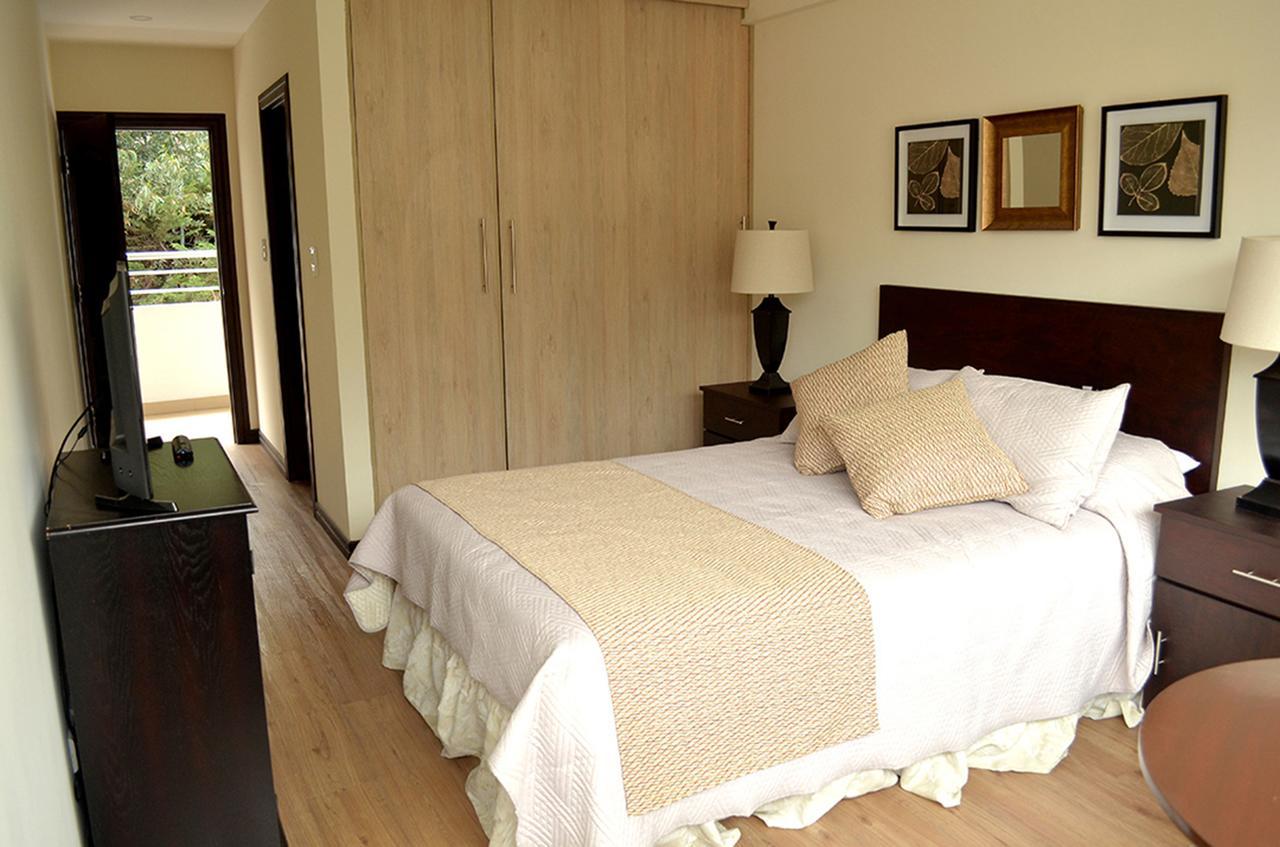 Midtown La Paz Hotel Buitenkant foto